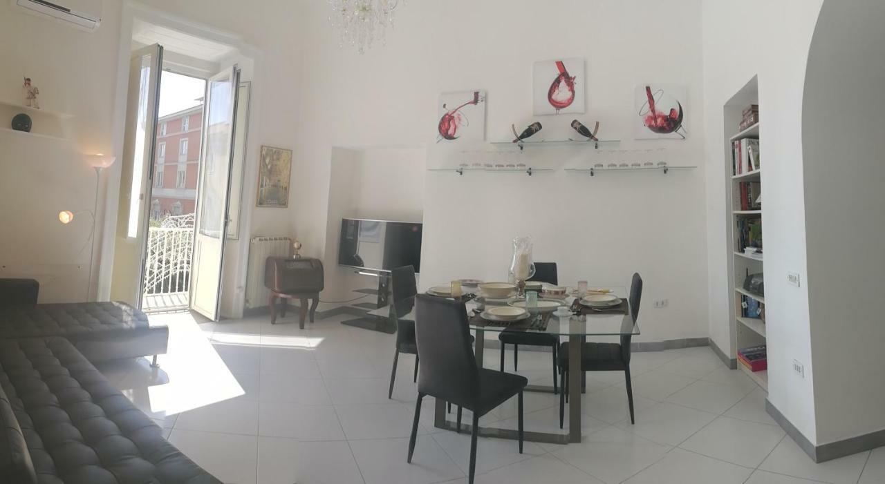 Reggiahome Apartment Caserta Eksteriør billede