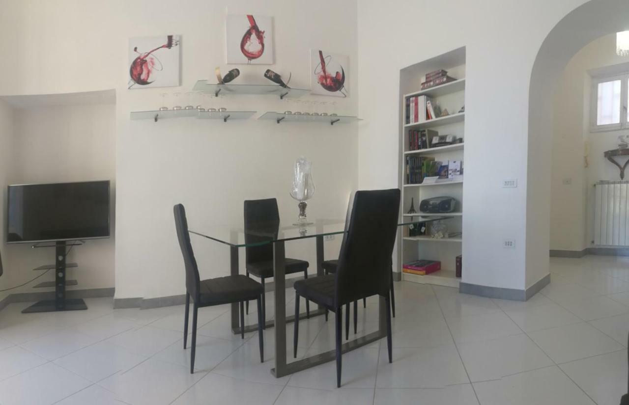 Reggiahome Apartment Caserta Eksteriør billede